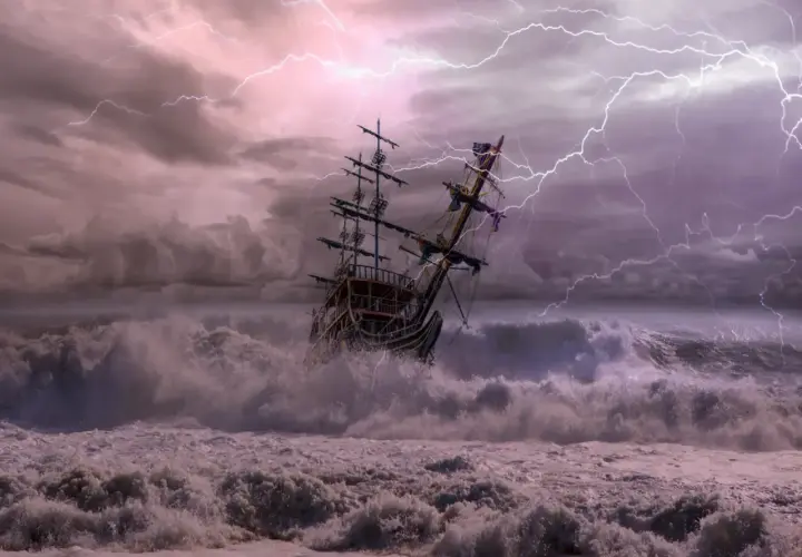 Un voilier lutte contre une tempête violente, des éclairs illuminent le ciel et un feu de Saint-Elme semble danser sur les mâts.
